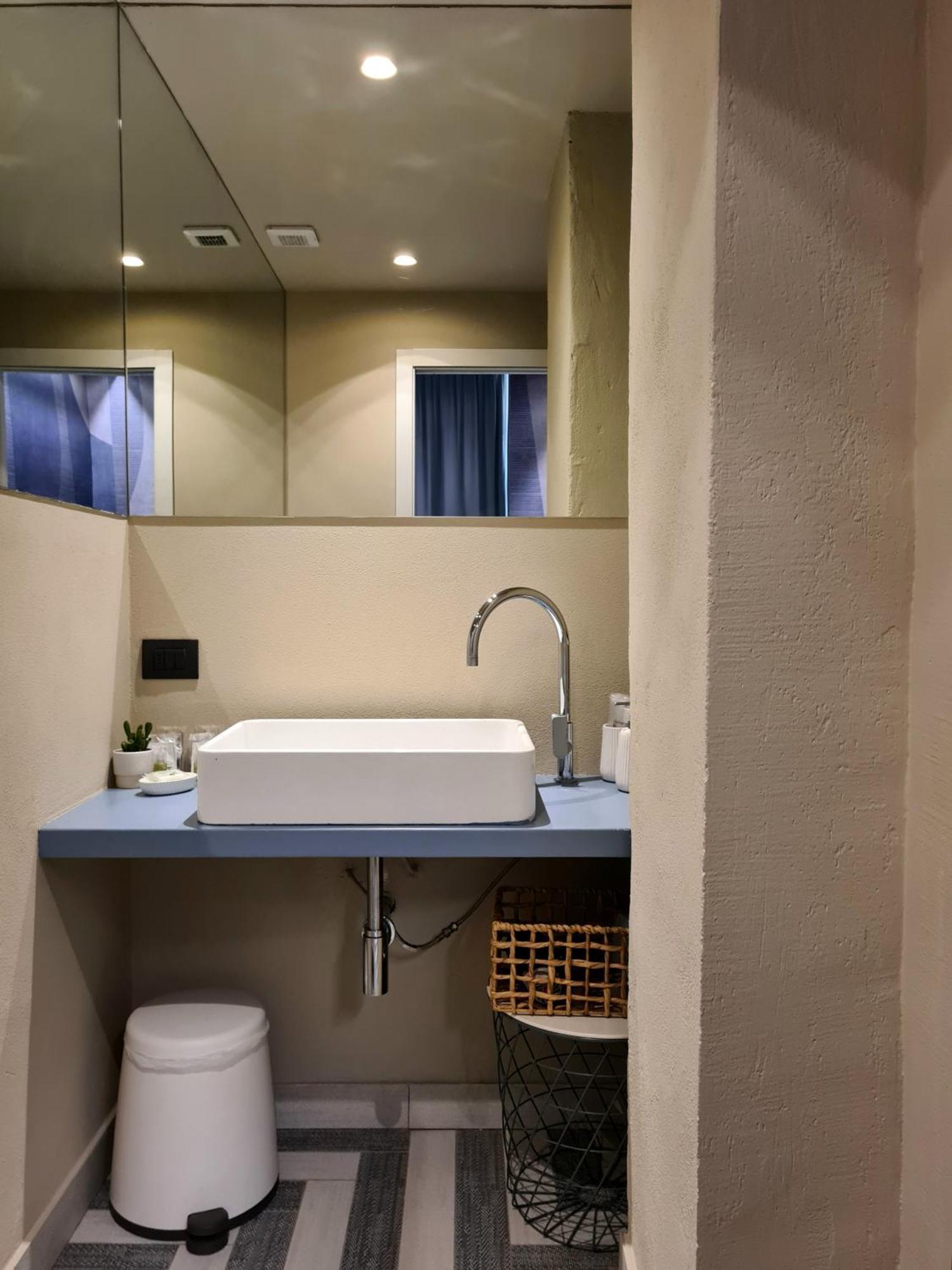 Serendipity Rooms - Navigli ميلان المظهر الخارجي الصورة